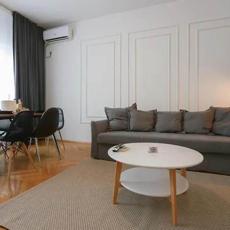 Ultracentral Rest Nest 2 Bedroom