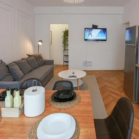 Ultracentral Rest Nest 2 Bedroom *