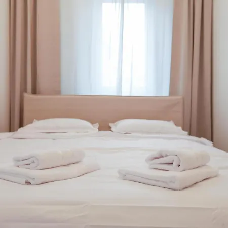 Ultracentral Rest Nest 2 Bedroom