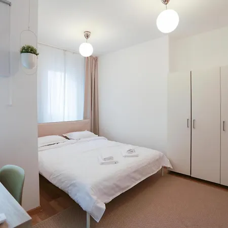 Апартаменты Ultracentral Rest Nest 2 Bedroom Бухарест