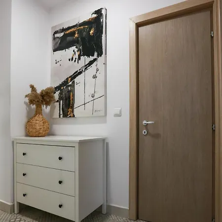 Ultracentral Rest Nest 2 Bedroom *