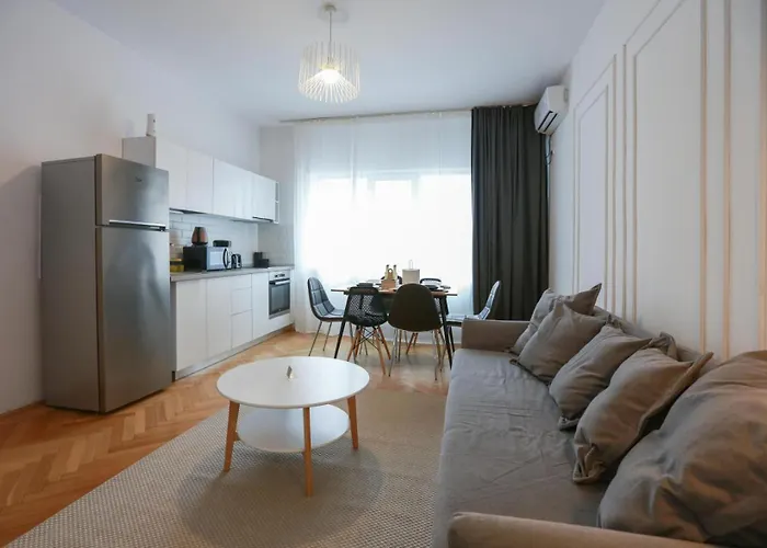 Ultracentral Rest Nest 2 Bedroom