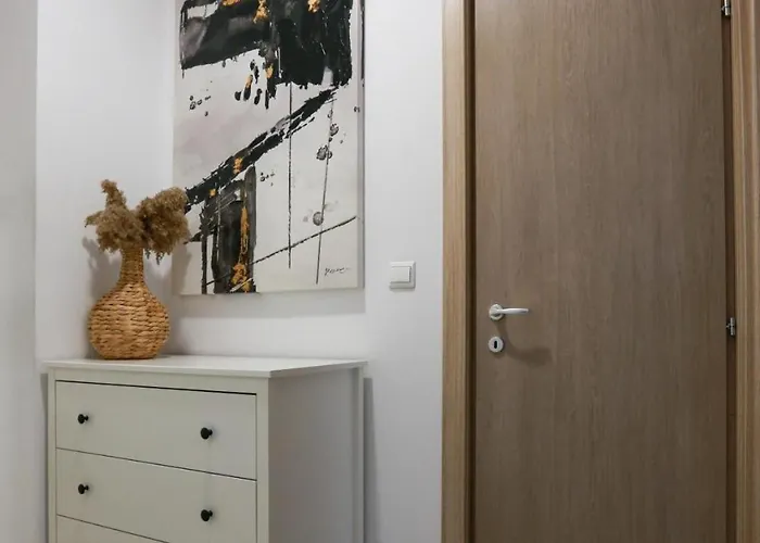 Ultracentral Rest Nest 2 Bedroom *