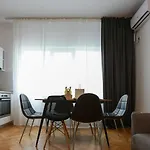 Ultracentral Rest Nest 2 Bedroom